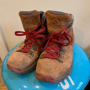 Danner 600 Mountain Hiking Boots